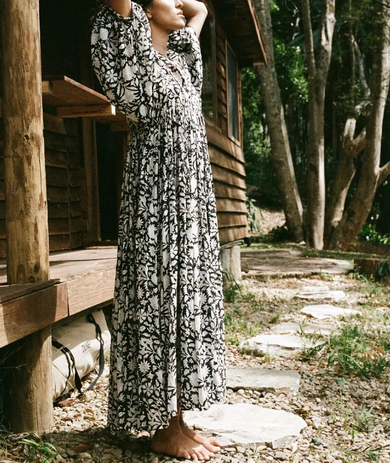 Boho Floral Maxi Dress for Women Puff Sleeve V Neck Loose Flowy Long Dress Beach Oversized Tiered Swing Sundress