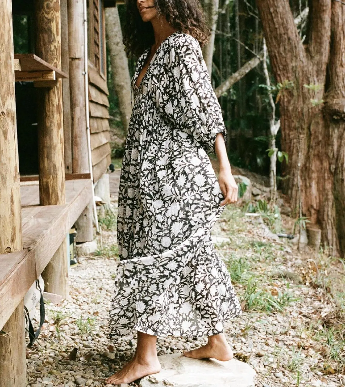 Boho Floral Maxi Dress for Women Puff Sleeve V Neck Loose Flowy Long Dress Beach Oversized Tiered Swing Sundress