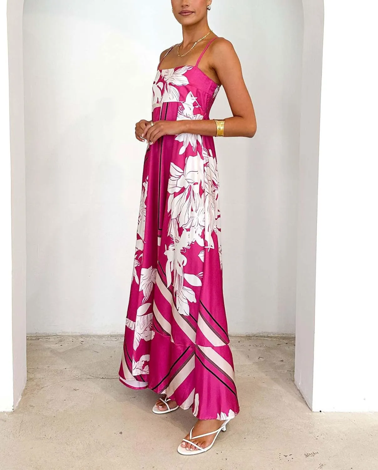 chouyatou Women's Bohemian Floral Print Back Smocked Maxi Dress Sexy Spaghetti Strap Ruffle Swing Beach Long Dress