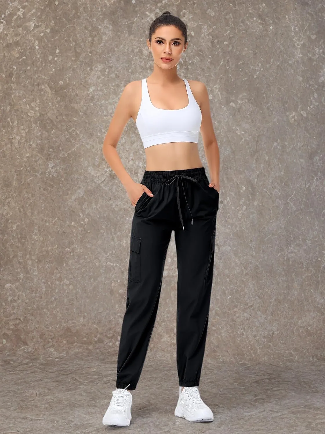 MOUEEY Women's Cargo Joggers Lightweight Quick Dry Athletic Water Resistant Lounge Casual Pants with Zipper Pockets
