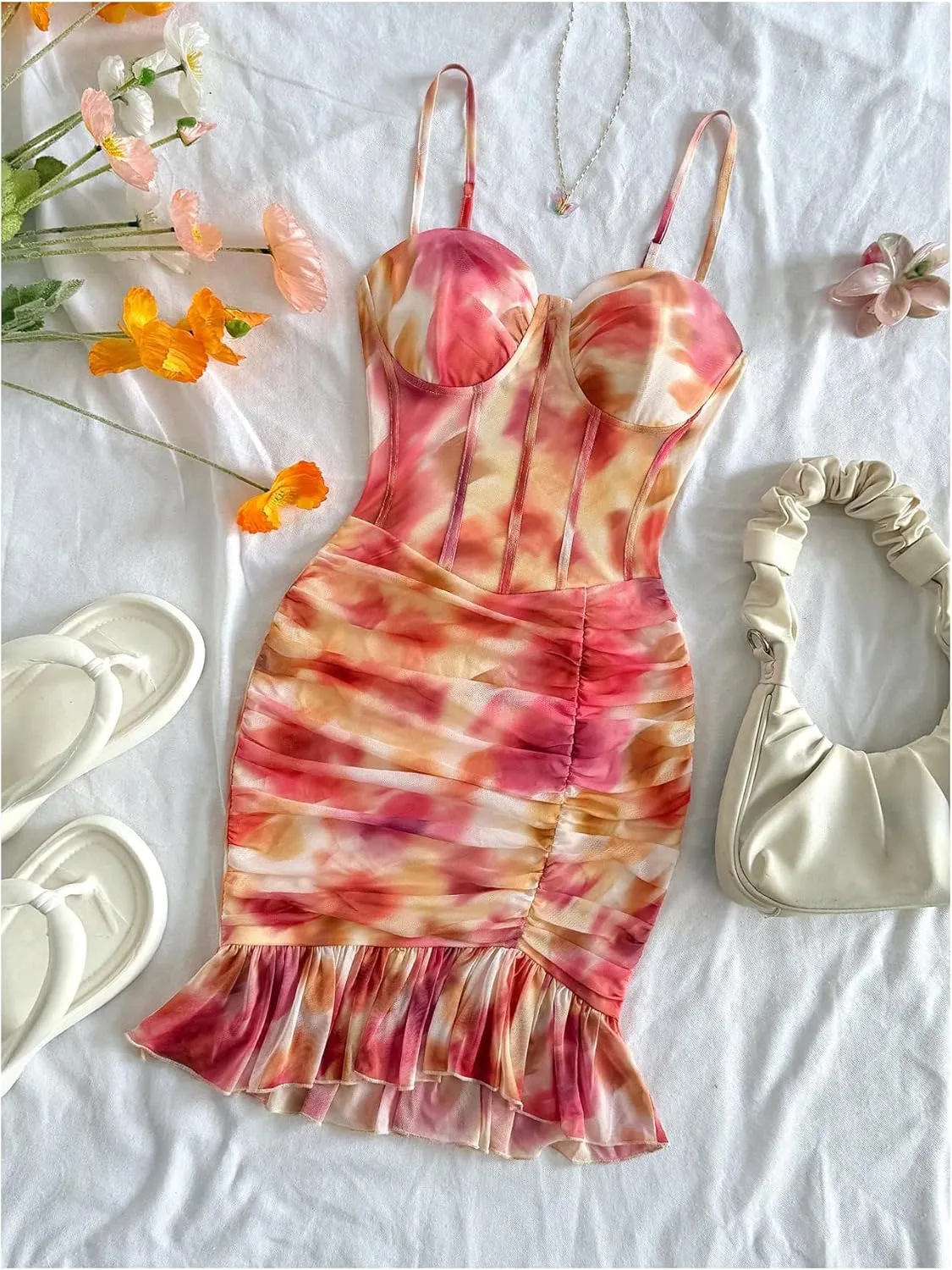 Verdusa Women's Ruched Ruffle Hem Bodycon Cami Dress Boho Sweetheart Neck Mini Dress