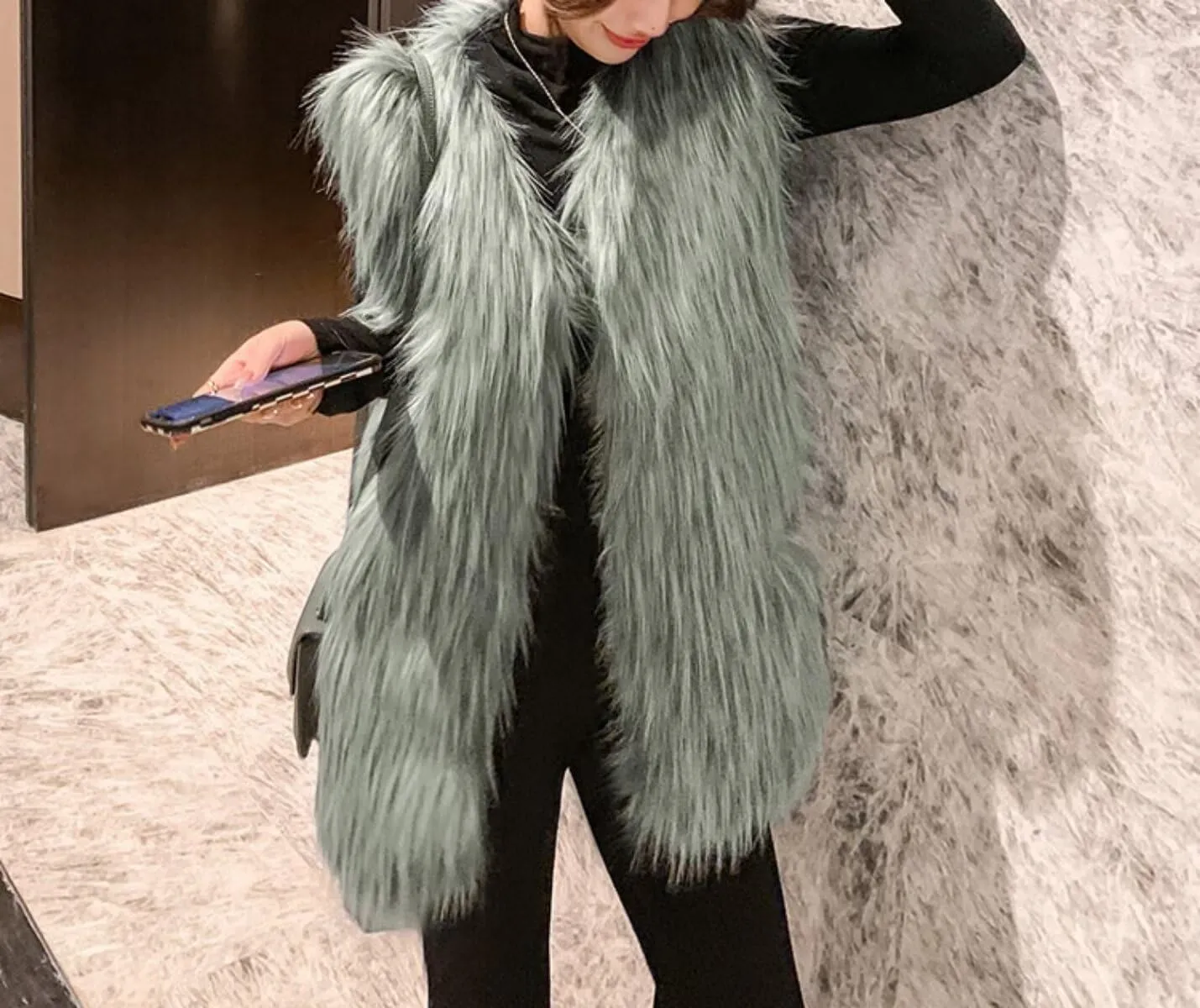 Women's Faux Fur Vest Long Coat Sleeveless Jacket Girls Winter Fluffy Warm Outwear Plush Overcoat with Pockets