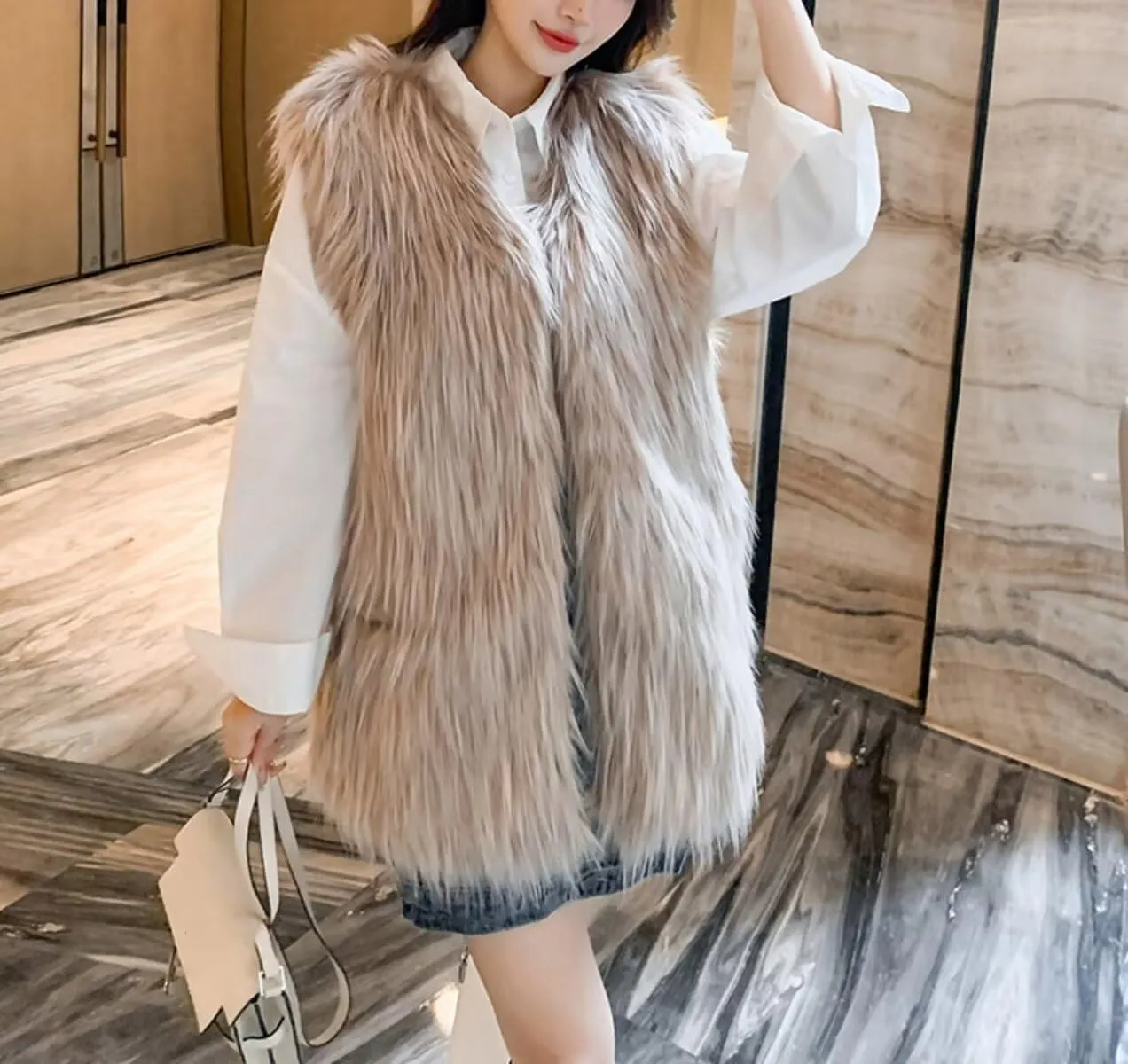 Women's Faux Fur Vest Long Coat Sleeveless Jacket Girls Winter Fluffy Warm Outwear Plush Overcoat with Pockets